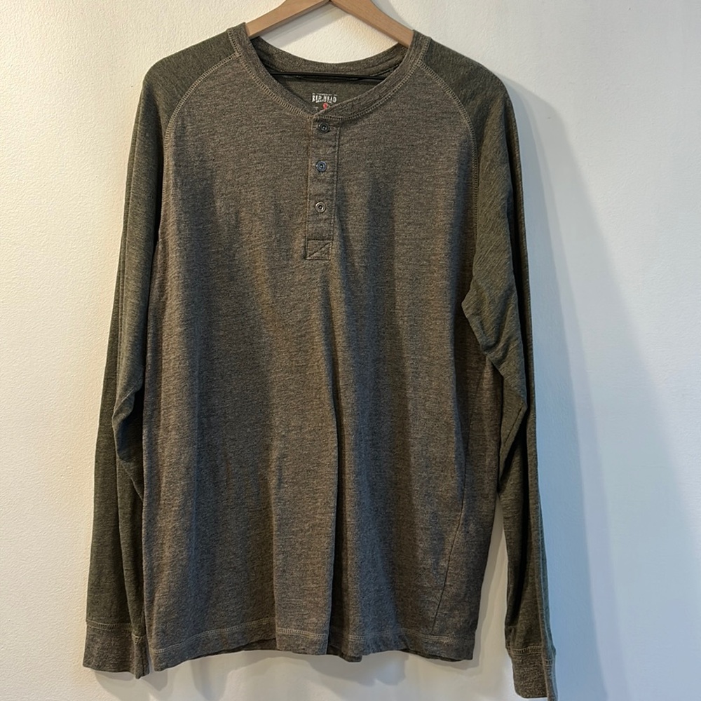 Red head men’s henley shirt large